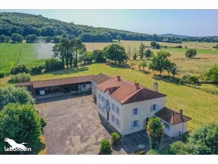 ferme 6 pièces 307 m²