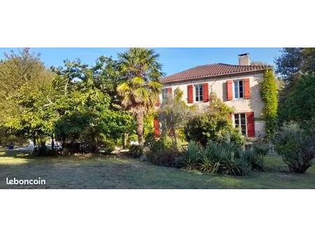 magnifique gerçoise de 167 m2 avec piscine