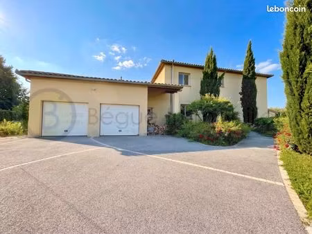 villa 7 pièces 183 m²