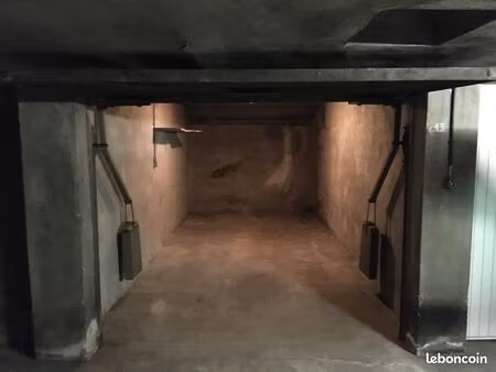 box-garage  16 m2  rue gay lussac