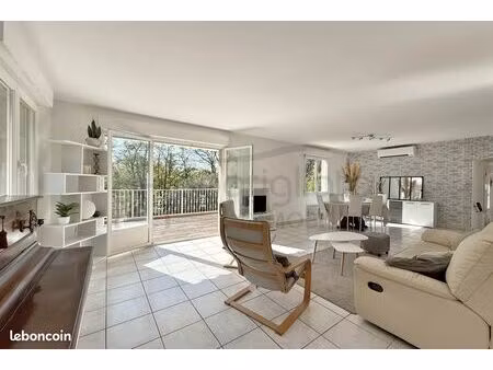 exclusivité cornebarrieu cœur de village t3 bis évolutif en t4 bis avec grand balcon au ca