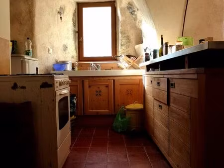 maison de village mitoyenne t1bis  61m2 avec grange aménageable