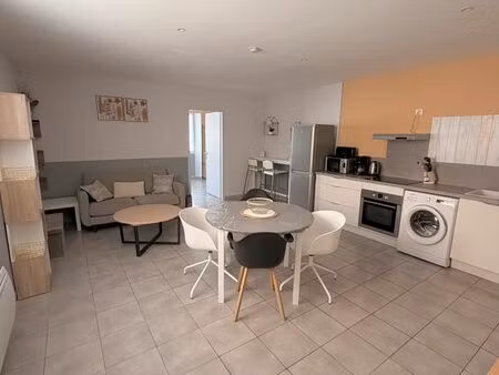 bagnols-sur-ceze – proche centre ville – location meublée appartement t2