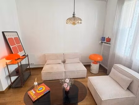 location maison de ville