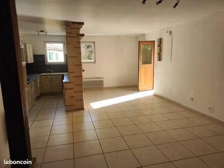 vends maison de 72 m2 à uzeste (33)