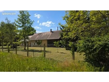 propriété 5 pièces 145 m²