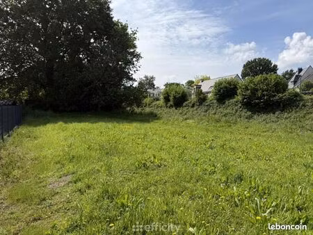terrain 1 064 m² saint armel