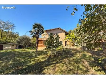 exclusivité cornebarrieu au calme cœur de village t3bis t4 de 118 m² en rez de jardin avec