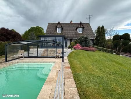 maison 6 pièces 205 m²