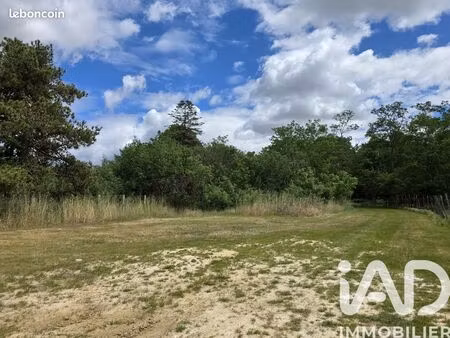 terrain 800 m² soussans
