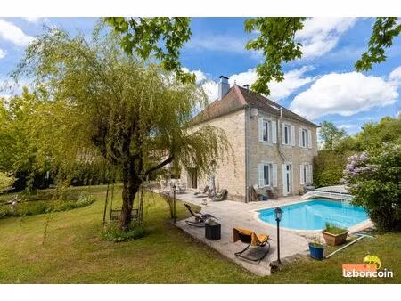 belle demeure sur 39 ares de terrain