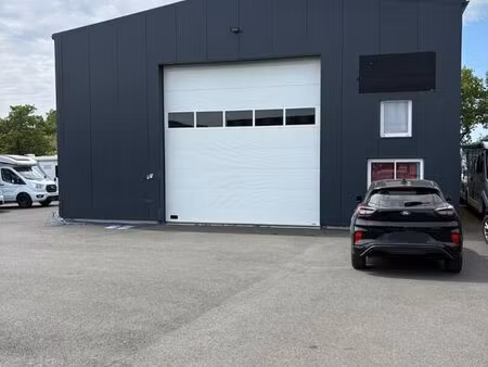 local 270 m² plouigneau
