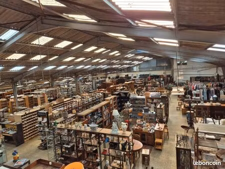 vente local commercial 1200m²