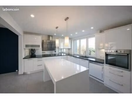 maison familiale 7 pièces – 120 m² – proche bourg de plabennec
