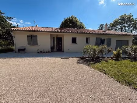 maison renove type 4 palin pied proche st sernin parcelle 930m2