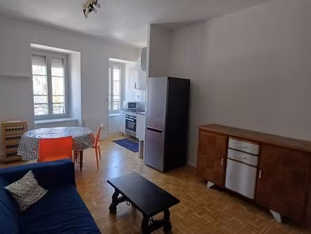 appartement de 2 pièces meublés