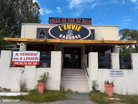 restaurant/pizzeria