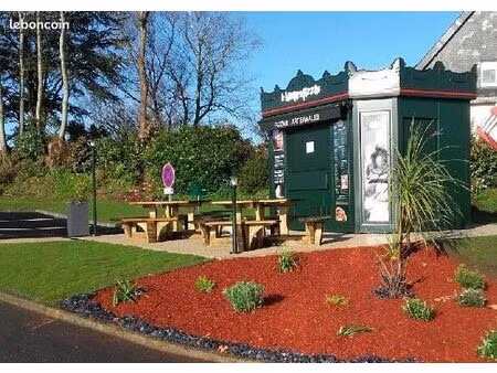 kiosque à pizzas