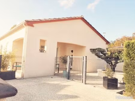 maison 4 pieces de plein pied foulayronnes