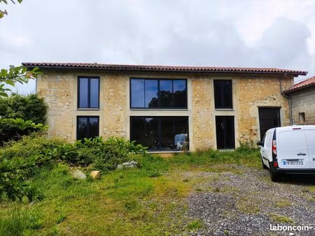 maison en pierre
