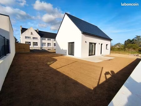 maison neuve dans le centre de bannalec