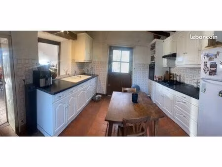 maison traditionnelle tourangelle avec gîte attenant