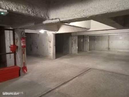 stationnement en sous sol (sécurisé)