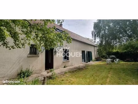 propriété 4 pièces 135 m²