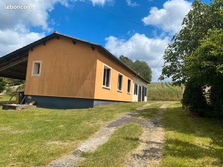 maison ancienne avec terrain et dépendances