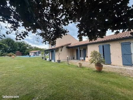 carbonne villa avec piscine et dépendances