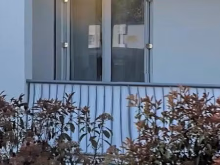 bordeaux caudéran – appartement lumineux avec terrasse – fort potentiel