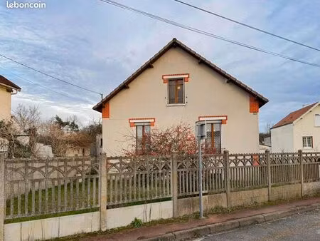 sous-sol  3 chambres