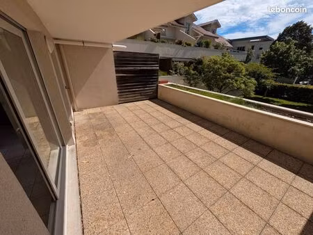 t3 lumineux avec grande terrasse proche écoles – sassenage
