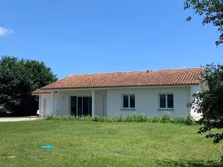 maison 92m² classe énergie a  3 chambres terrain de 1557m²