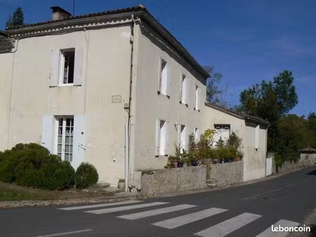 maison de bourg en pierre