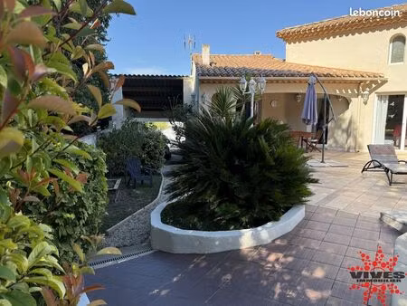villa 4 pièces 120 m²