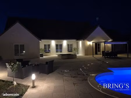 villa 9 pièces 205 m²