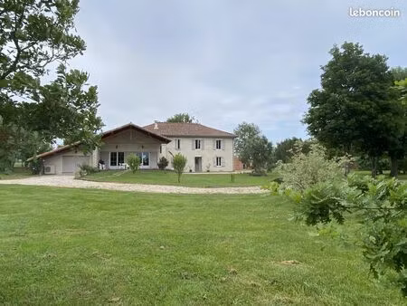 propriété 11 pièces 206 m²