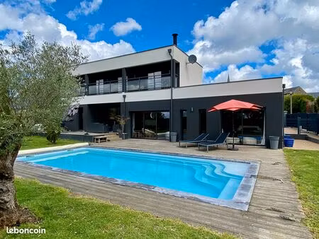 maison 5 pièces 185 m²