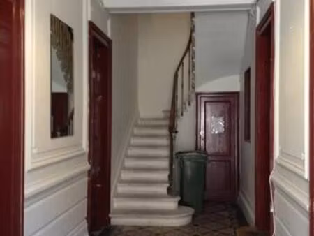 appartement t2 proche st genes