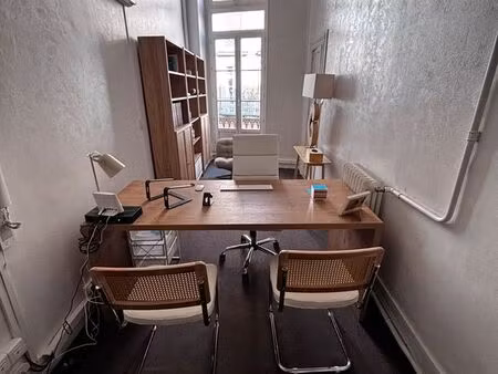 bureau fermé + salle de réunion + terrasse – toulouse centre (rue ozenne)