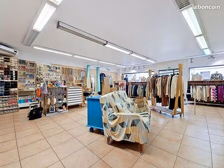 local commercial 73 m² cazeres