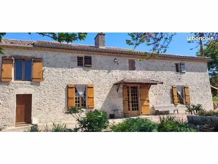 propriété de caractère avec dépendances - vue panoramique – calme – idéale maison familial