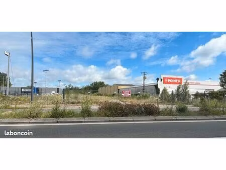 terrain 5000 m²