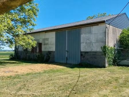 terrain à vendre à sublaines 373 10 avec construction non achevée