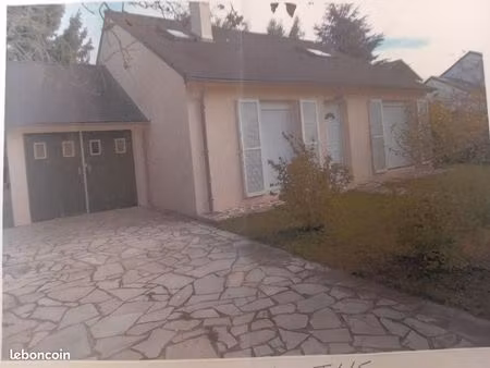location maison bourgueil