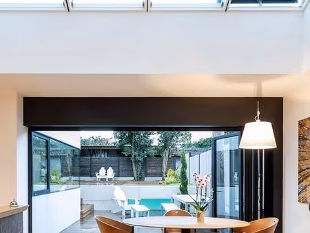 côte pavée  immeuble art déco   jardin  piscine  terrasses  ascenseur  garage - vente glob