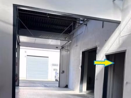 local 62 m²