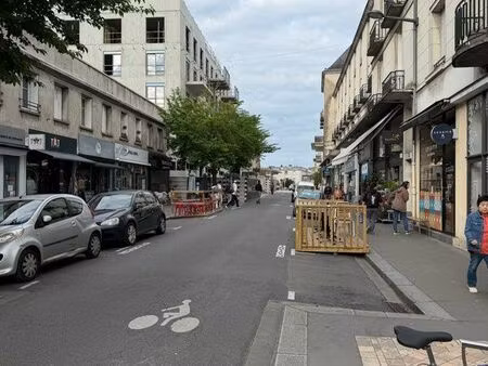 local commercial début rue du commerce