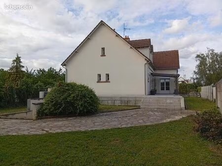 maison 7 pièces 194 m²